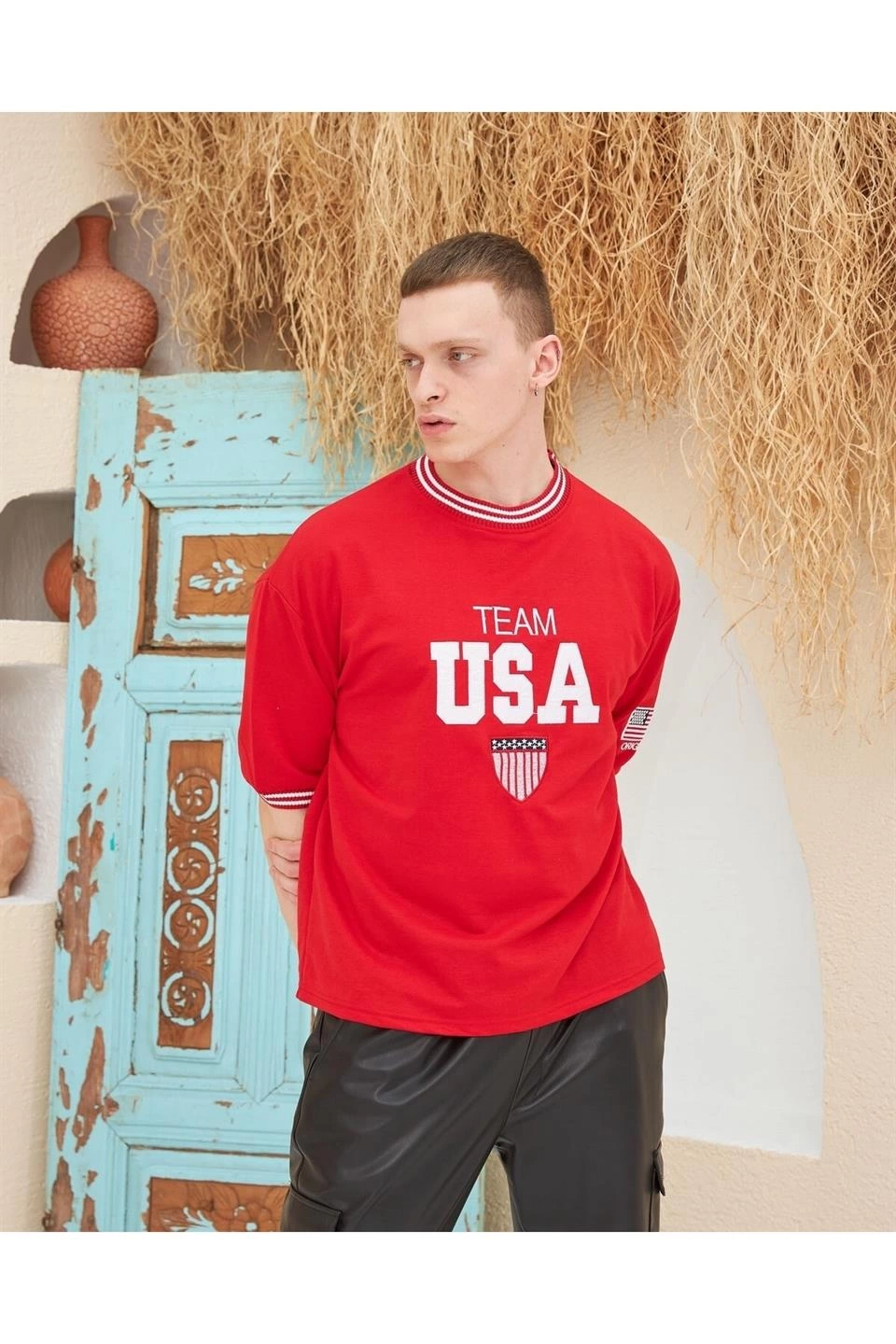 Erkek Bisiklet Yaka Tişört Nakış İşlemeli Kısa Kol Oversize T-Shirt - Kırmızı