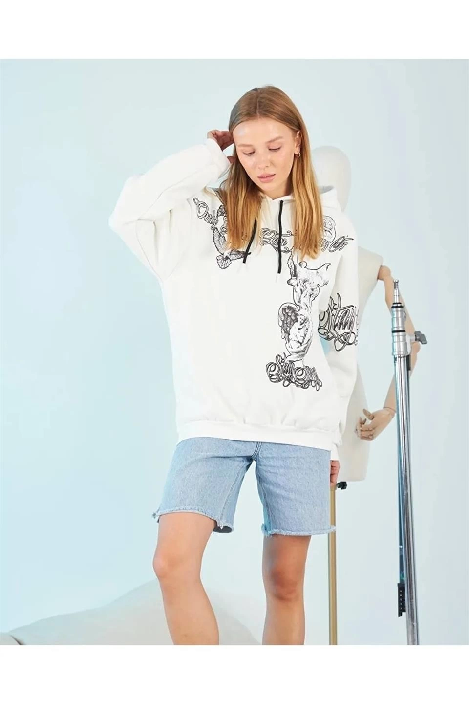 Kadın Oversize Kapüşonlu Baskılı 3 İplik Pamuklu Hoodie Sweatshirt - B