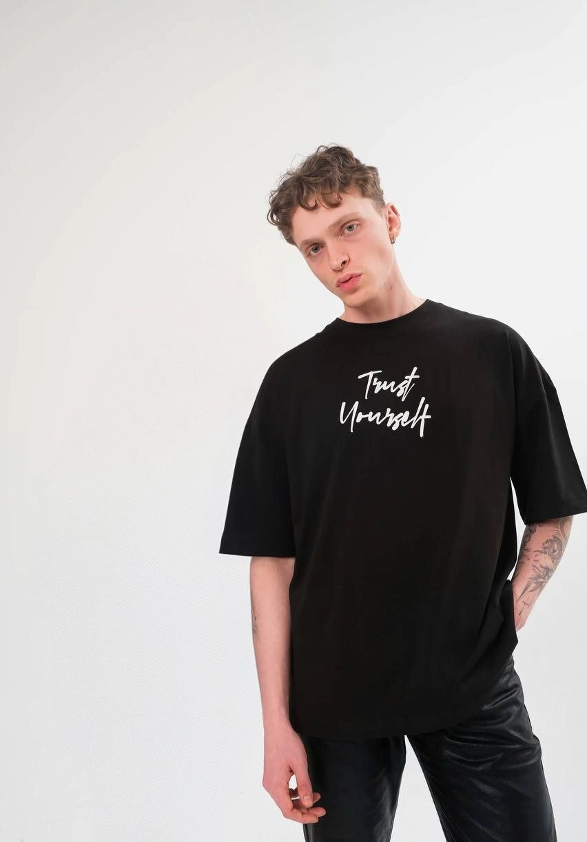 Erkek Kısa Kol Yazlık Tişört Bisiklet Yaka Baskılı Oversize T-Shirt -  Siyah