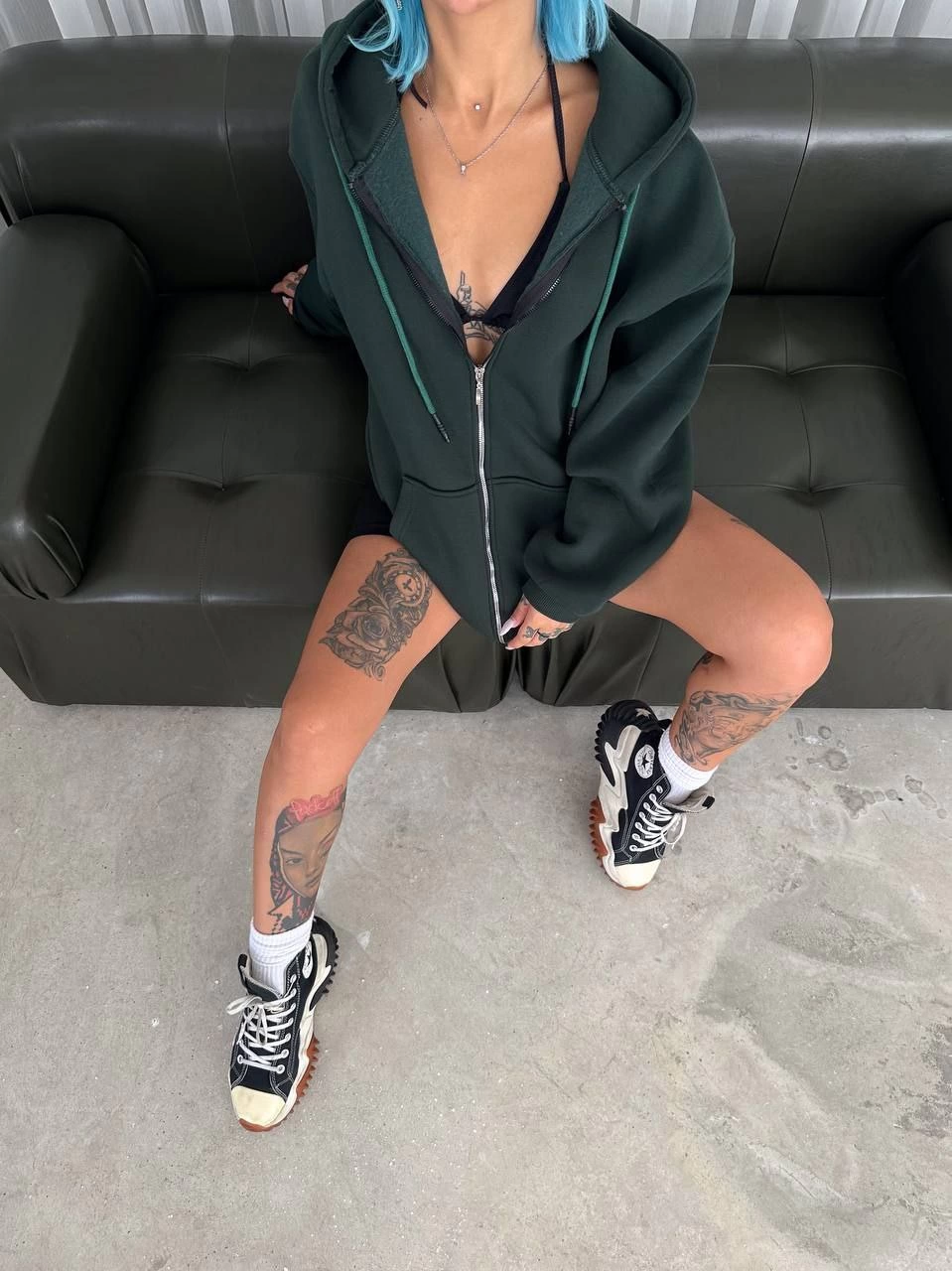 Kadın 3 İplik Pamuklu Kapüşonlu Kanguru Cepli Baskılı Oversize Hoodie Sweatshirt - Haki