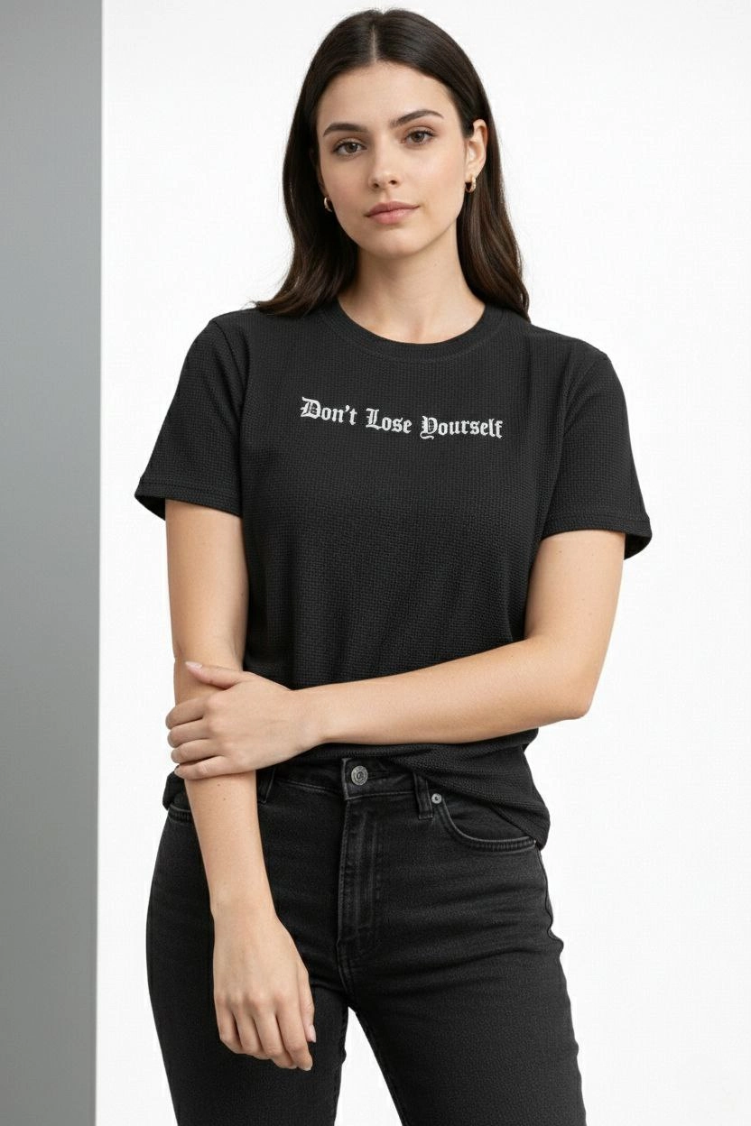 Kadın Wafıl Kumaş Tişört Regular Kalıp Bisiklet Yaka Baskılı T-Shirt - Siyah